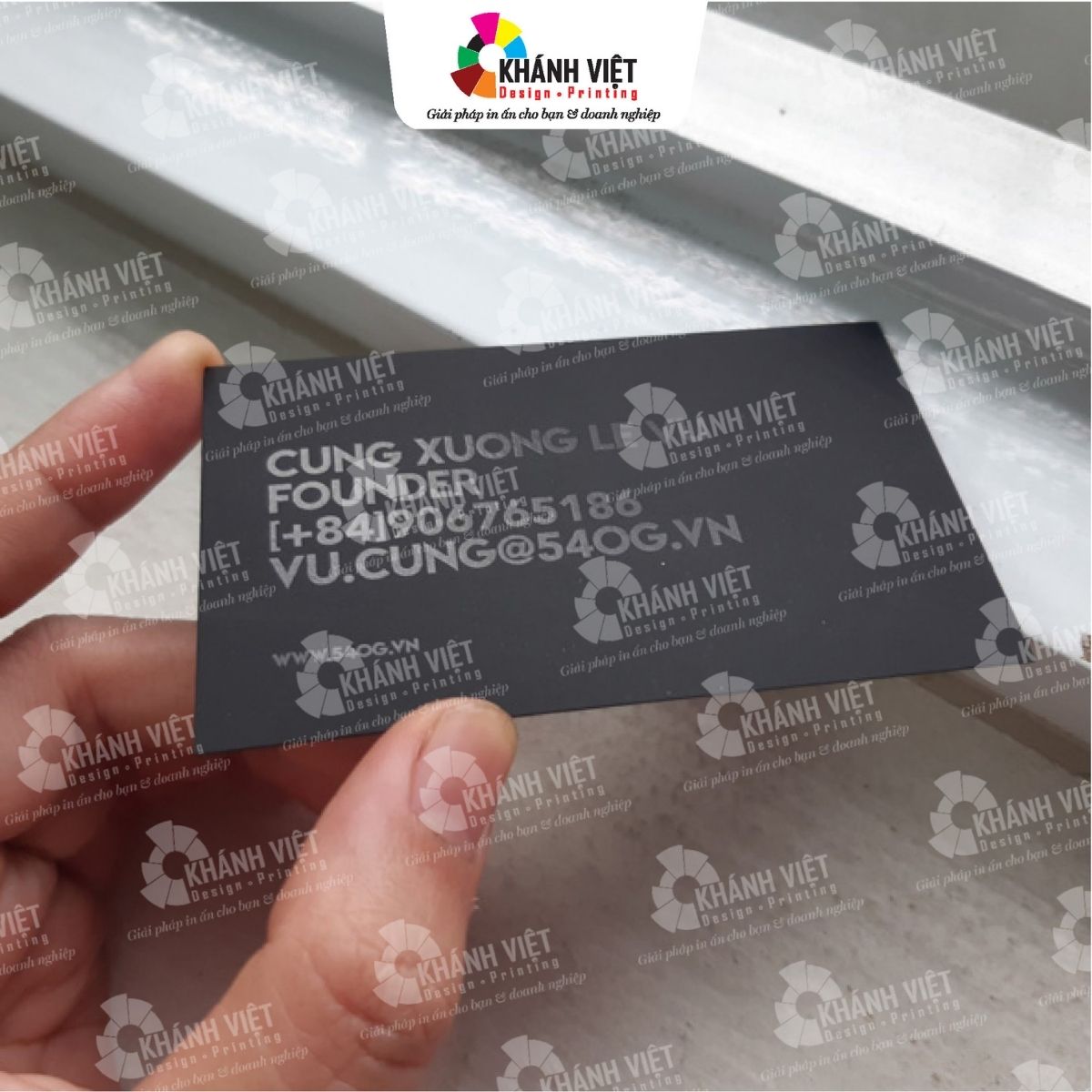 in-name-card-cao-cap (9) Mẫu name card cao cấp ấn tượng, thu hút - 012