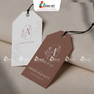 Tag quần áo đục lỗ có dây treo