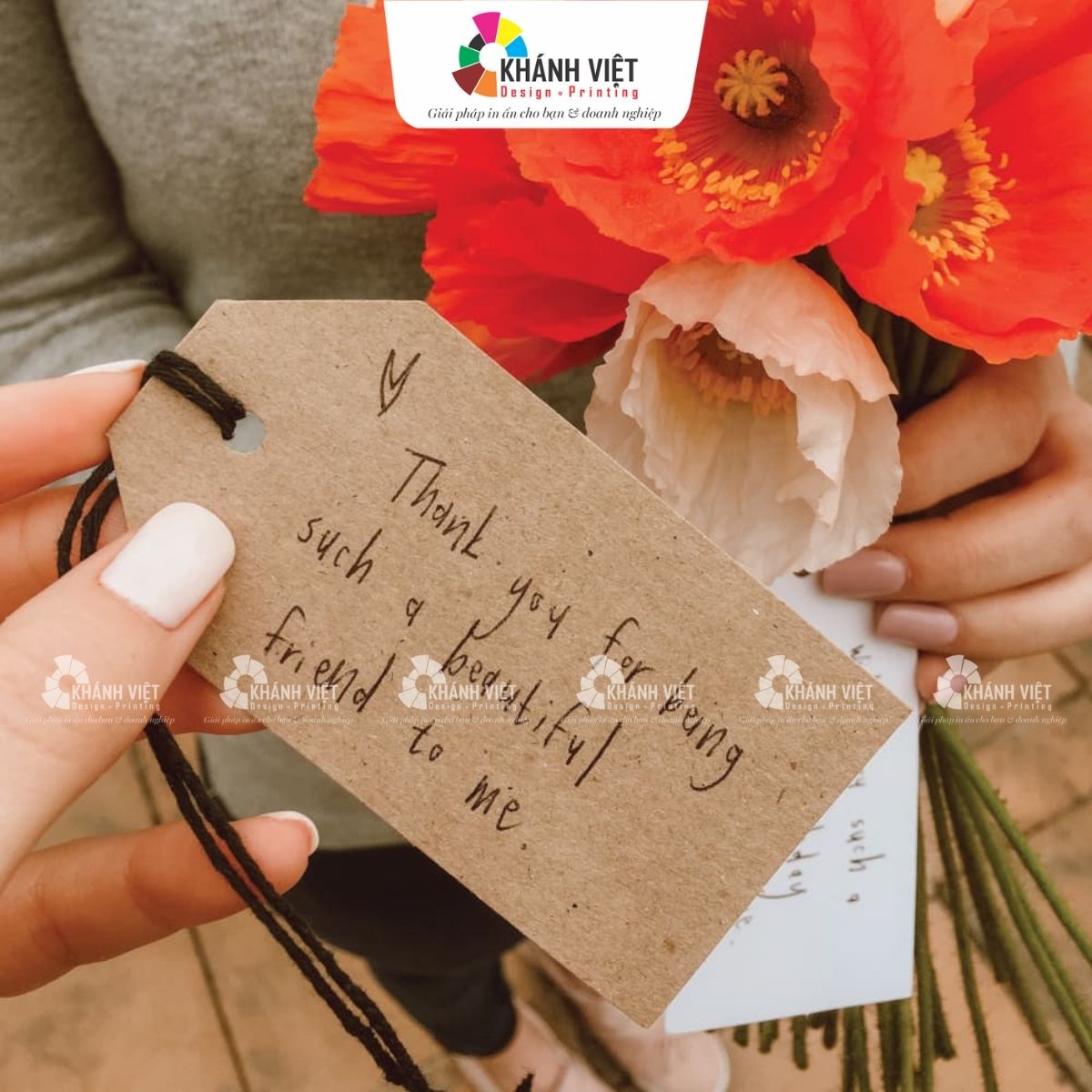 Tag giấy quà tặng được đục lỗ sẵn