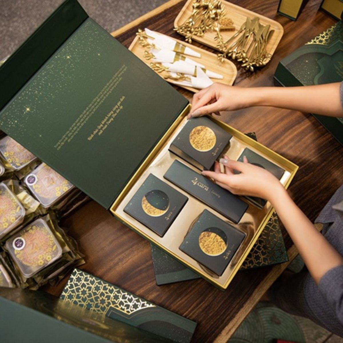 Mẫu hộp bánh trung thu đẹp - M17