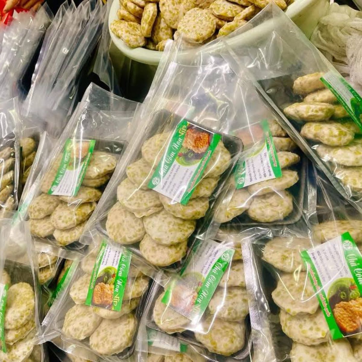 Nhãn mác chả cốm