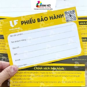 Thẻ bảo hành có chổ trống để ghi thông tin