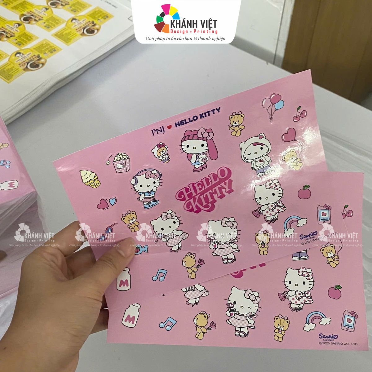 Sticker mèo hello kitty