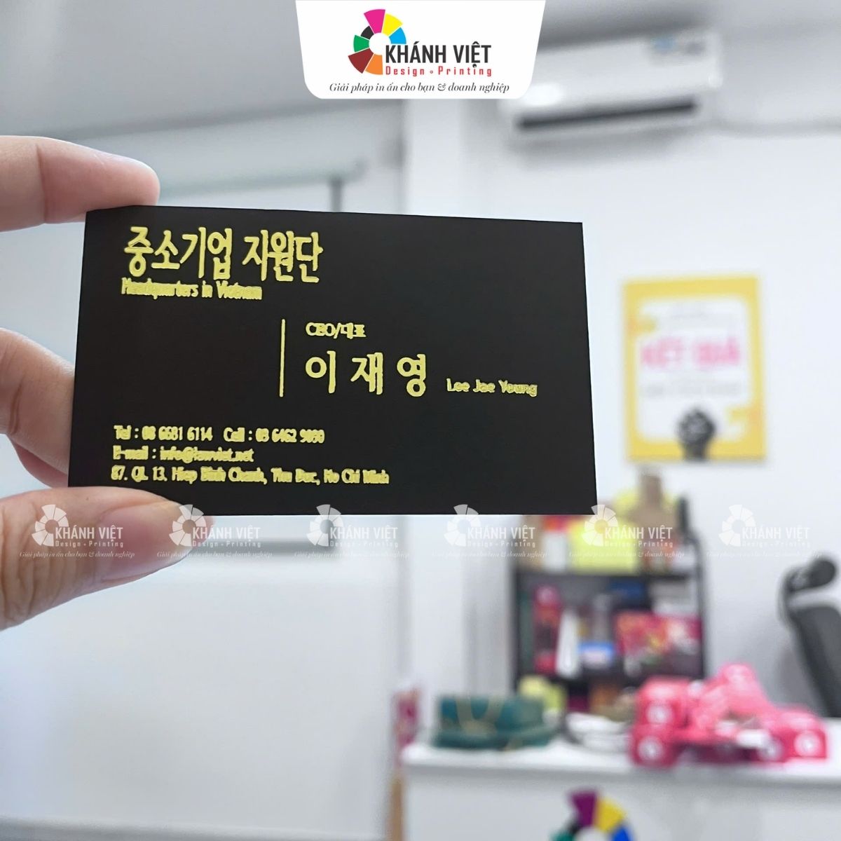 In card visit đẹp với chất liệu giấy tốt tại In Khánh Việt