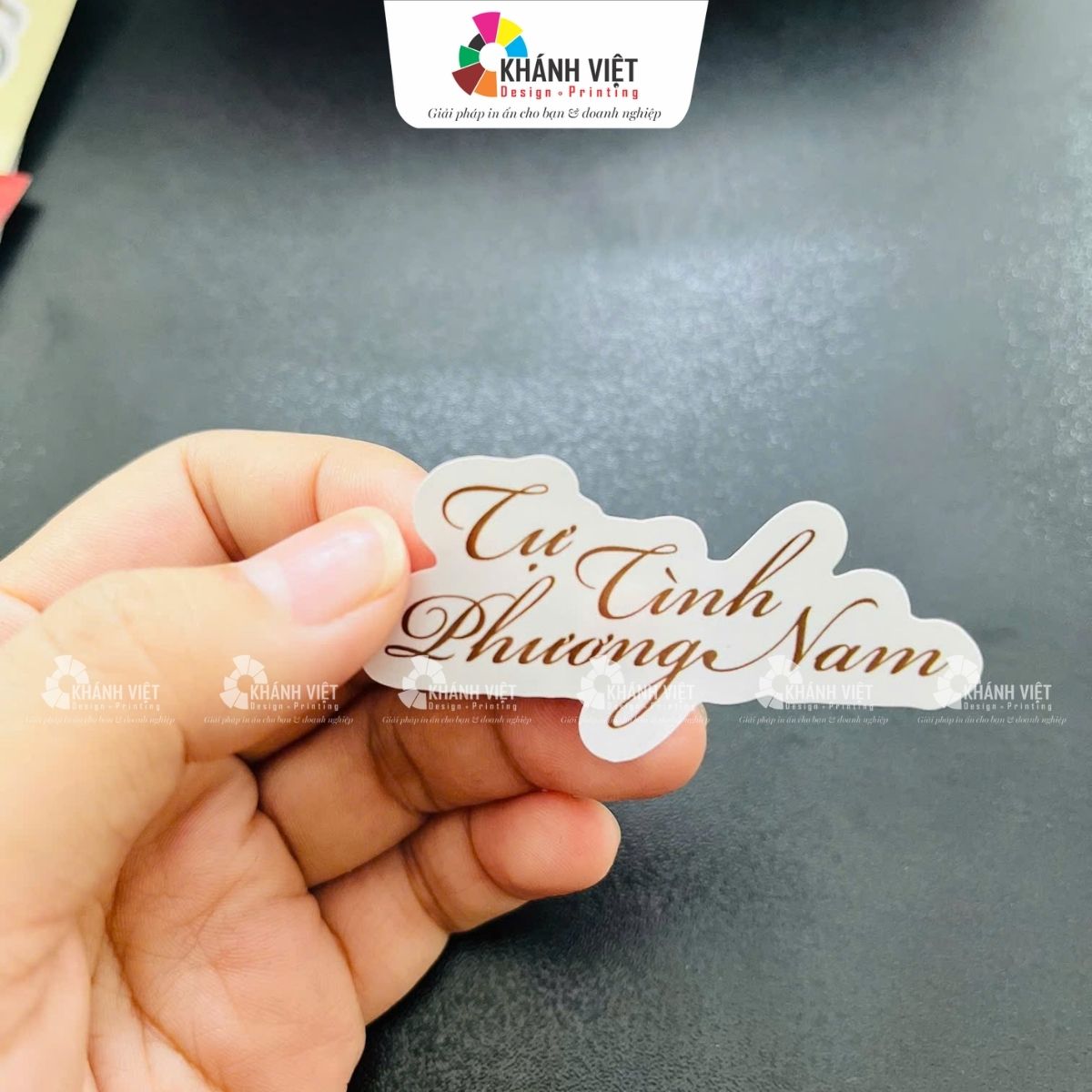 Sticker chữ cute, sticker cầu nói được ứng dụng ra sao?