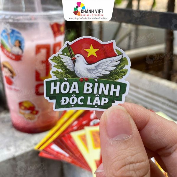 Sticker quốc khánh đẹp, ấn tượng - M011