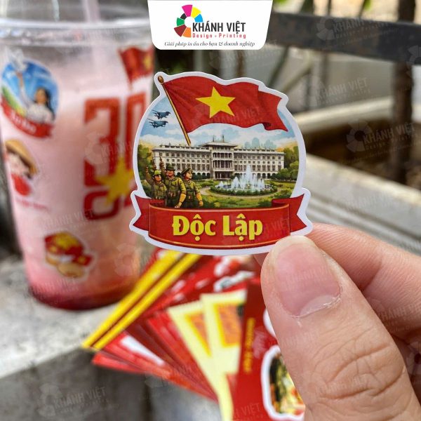Sticker quốc khánh đẹp, ấn tượng - M06